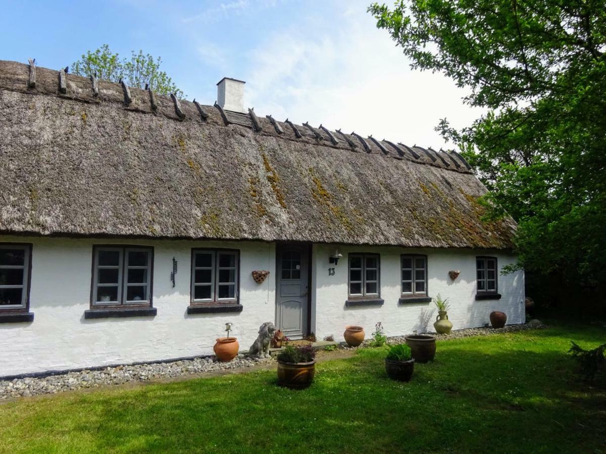 Вілла Feriehus Strataekt Bindingsvaerksidyl Марібо Екстер'єр фото